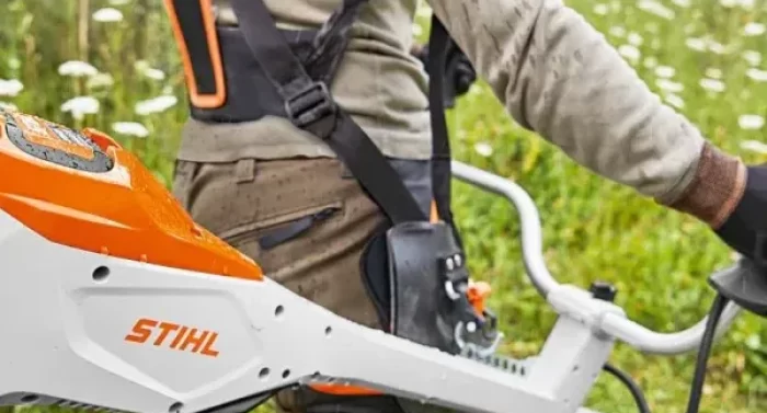 New Top 4: Battery strimmer STIHL